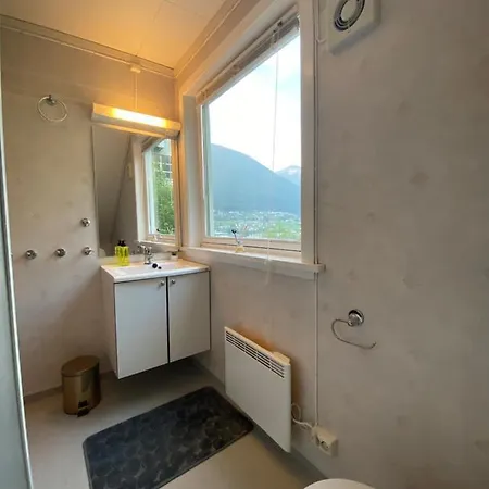 Apartment Leilighet Stryn